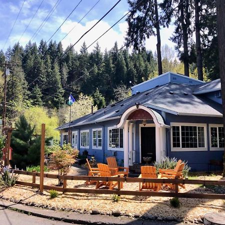 Westfir Lodge & Mountain Market Oakridge エクステリア 写真